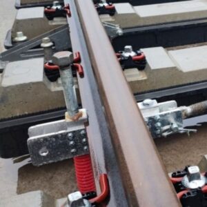 Mtech2S intervient en industrie, comme ici sur la ligne du métro 18 du Grand Paris, sur les rails.